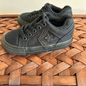 Infant Unisex Black Converse Low Size 6